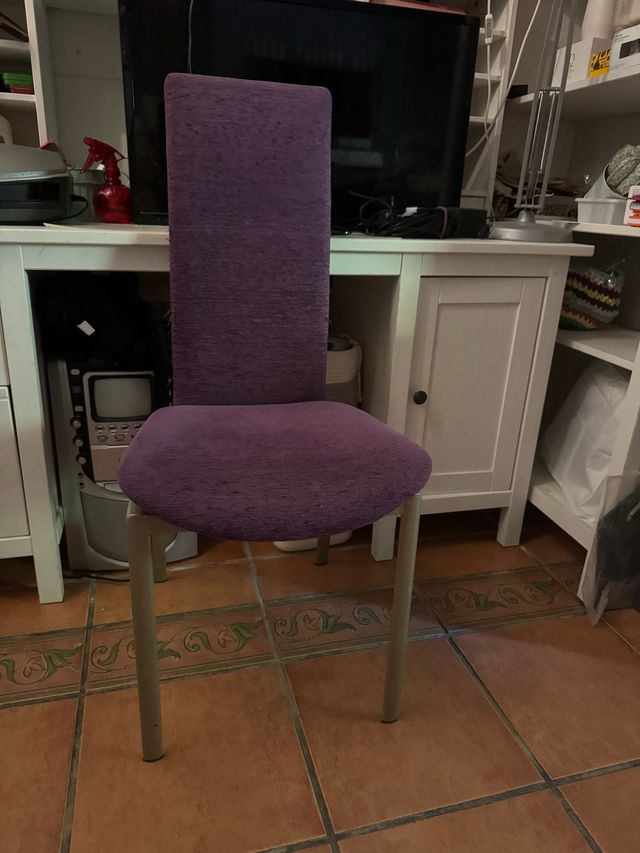 Silla comedor morada metal
