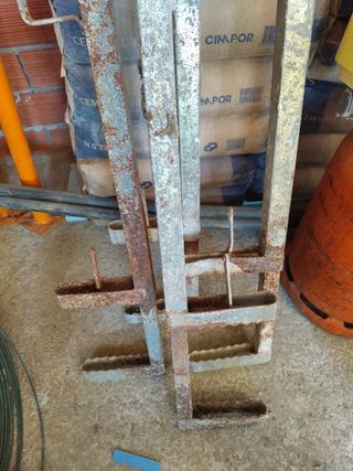 4 Sargentos seguridad - Obra