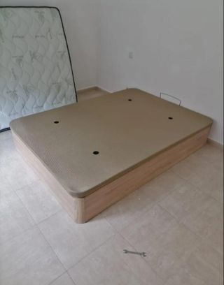 Canapés,colchones,somieres,base, Mesitas,Cabezales