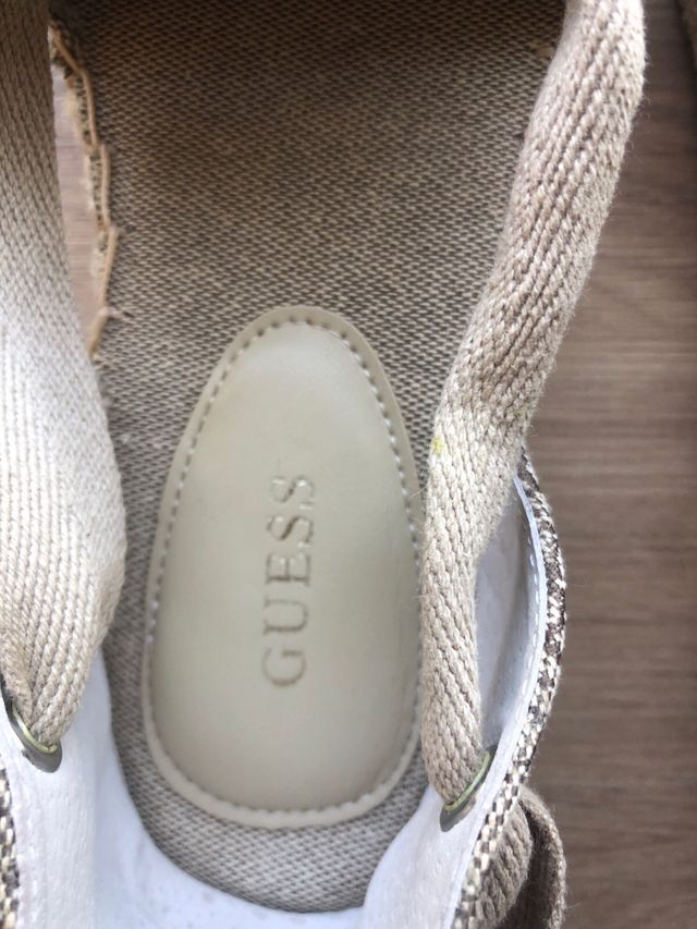 Alpargatas Guess beige talla 40