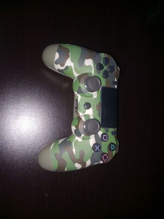 PC Gamer Erazer i5 mando teclado raton