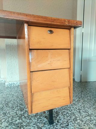 Escritorio vintage madera metal