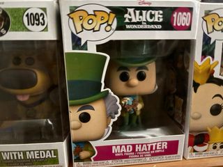 Funko Pop! Disney: Bambi, Reina de Corazones, Gato