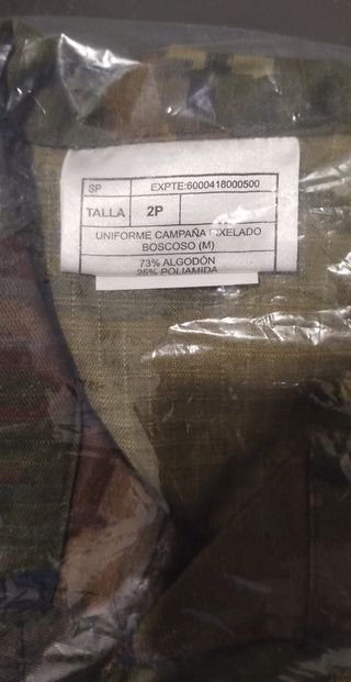 Uniforme Campaña Pixelado Boscoso Talla 2P Mujer.