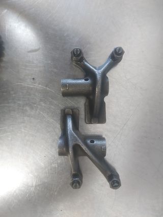 Árbol de levas balancines Kawasaki Brute Force 750