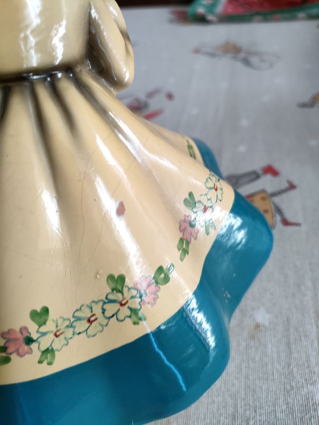 Statuina bambina fiori anni '50