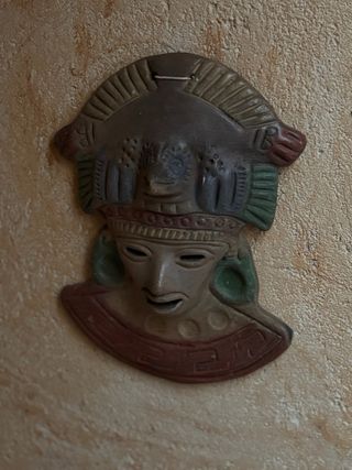 Tres Máscaras Aztecas de Barro