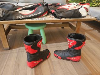 Mono cuero Alpinestars con Botas