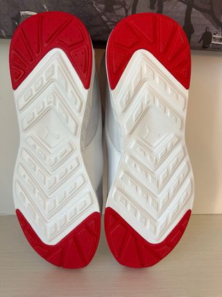 Zapatillas Puma Ferrari - rojas y blancas