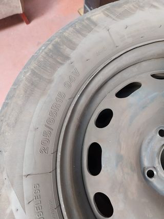 Ruedas Peugeot 205/65/15 son de 4 tornillos
