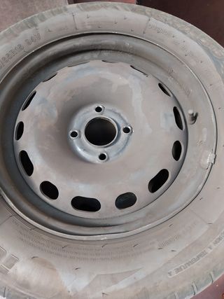 Ruedas Peugeot 205/65/15 son de 4 tornillos
