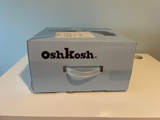 Trona viaje plegable para bebé marca Oshkosh