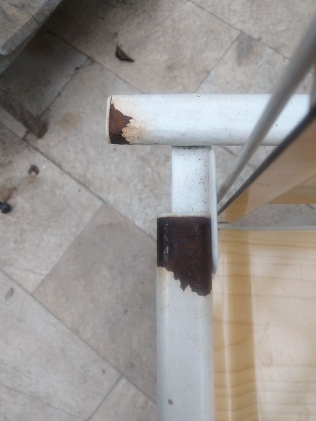 Carrito auxiliar vintage blanco y beige