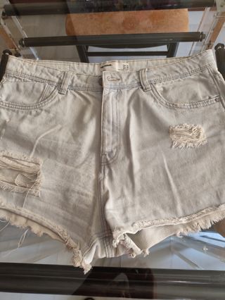 Shorts rotos de Zara