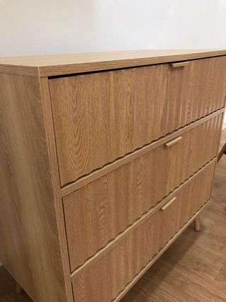Cajonera de madera con 3 cajones