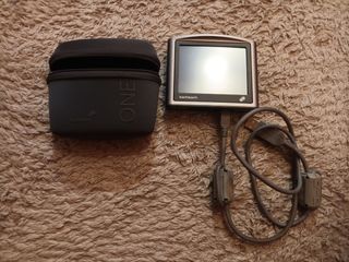 TomTom One GPS con funda