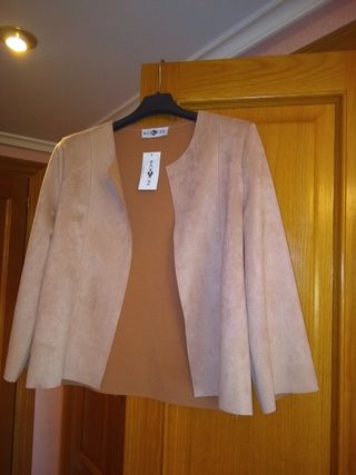 CHAQUETA KOKER sin estrenar 