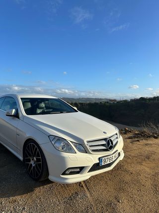 Mercedes-Benz Clase E 220CDI Coupe 