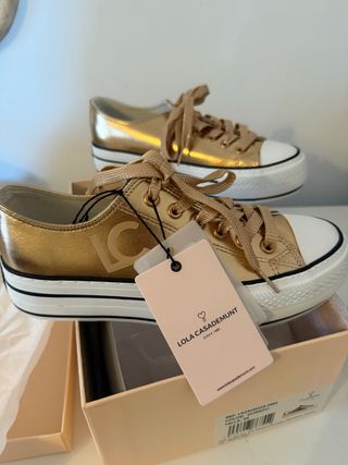 bambas Lola Casademunt Doradas 39