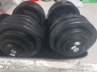 Mancuernas marca Powerfit.