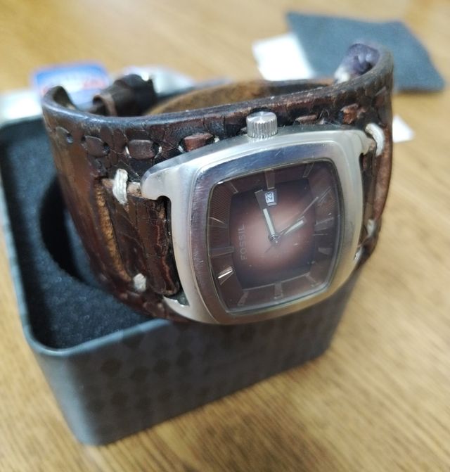 Reloj Fossil marrón y plata
