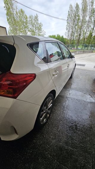Toyota Auris 2014 etiqueta eco 