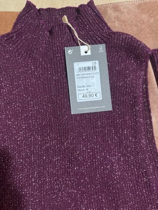 Top morado con mangas desmontables