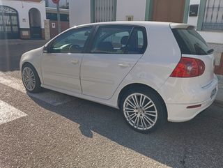 Volkswagen Golf 2005
