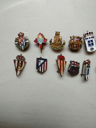 14 Insignias de fútbol vintage