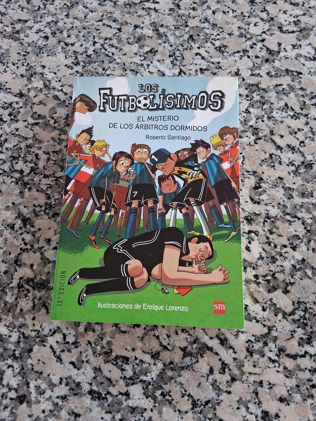 Los Futbolísimos 1: El misterio de los árbitros...