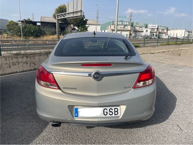Opel Insignia 2010
