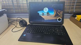 Portátil Toshiba Satellite - Pantalla con mancha