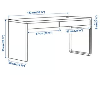Escritorio blanco de madera