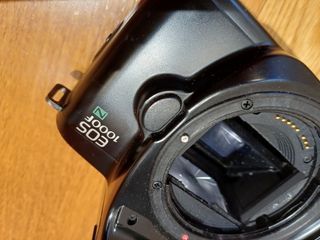 Canon EOS 1000F - Cámara analógica