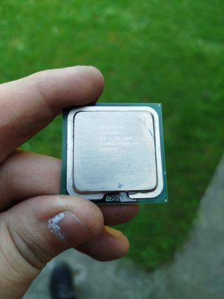 Placa base Gigabyte GA-8IPE775-G