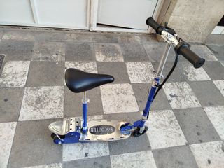Patinete eléctrico infantil.funciona perfectamente