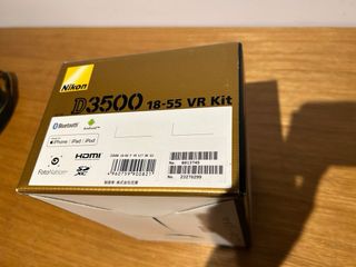 Cámara Nikon D3500 + Objetivo 18-55 VR