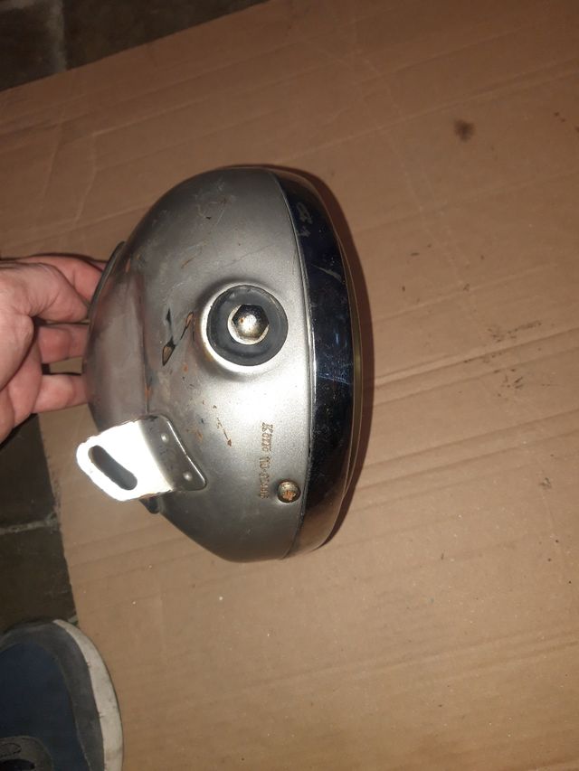 Faro Yamaha TZR Naked