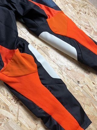 Equipación Motocross KTM