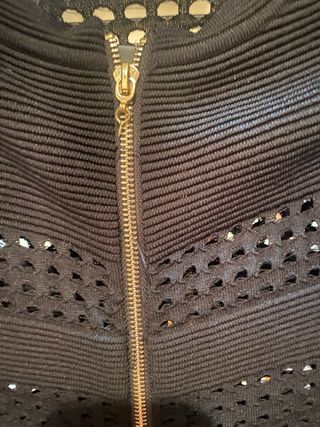 Maglia nera traforata zip