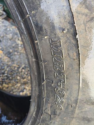 Neumático Tractor Pequeño