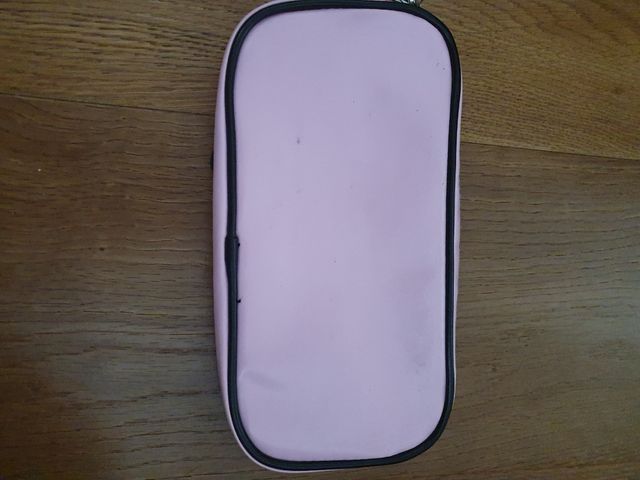 Astuccio Hello Kitty rosa e bianco