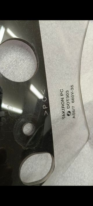 TMAX: Parabrisas y portamatrícula