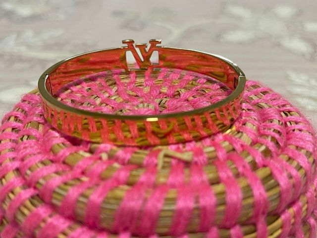 Pulsera LV dorada y marrón