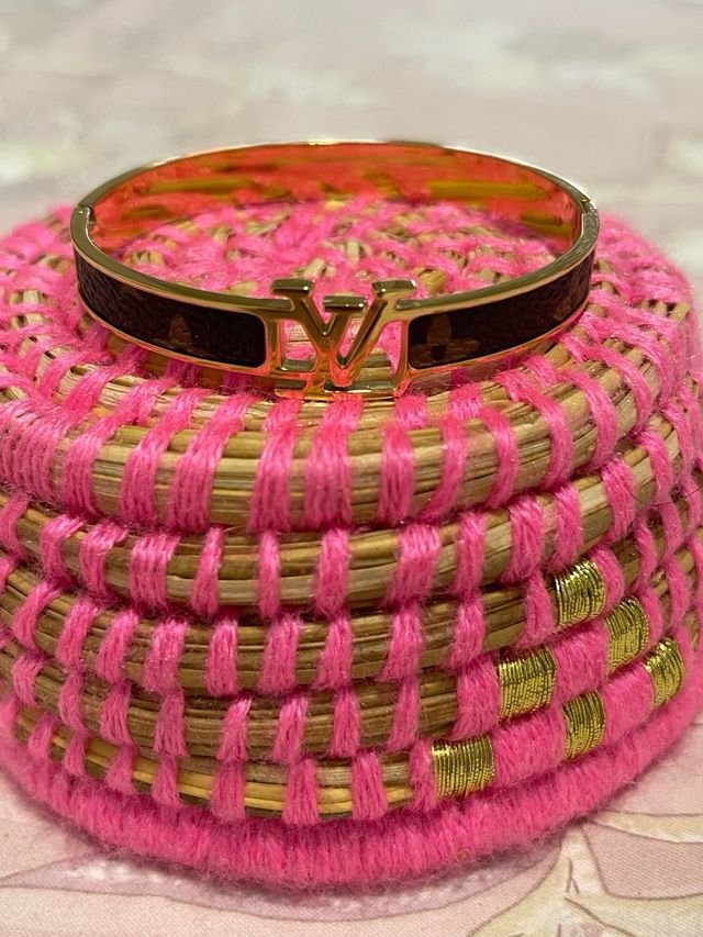 Pulsera LV dorada y marrón
