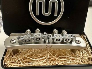 Mastery Bridge M1-KIT para Jazzmaster/Jaguar nuevo
