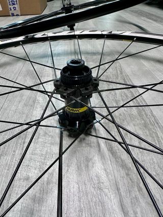 Ruedas Mavic Aksium Disc