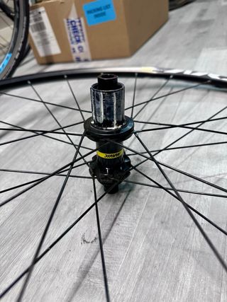 Ruedas Mavic Aksium Disc