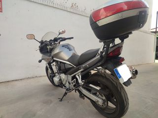 Suzuki Bandit 650 - Motocicleta