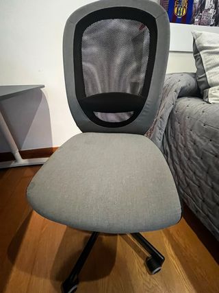 Silla escritorio gris metal